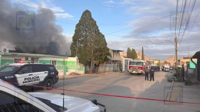Ex policía drogado provoca caos en incendio y termina arrestado