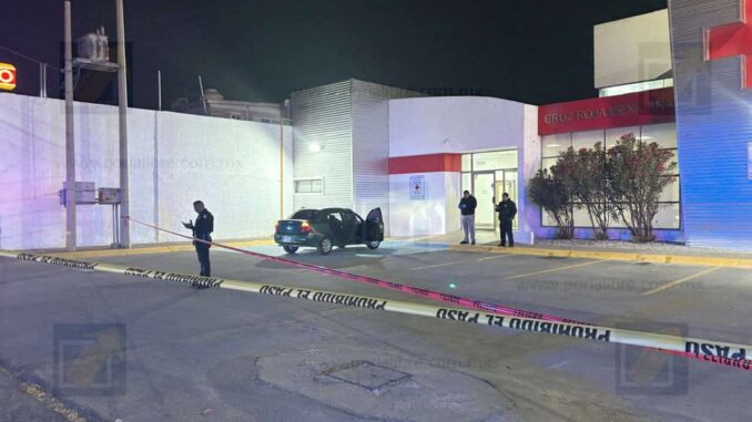 Hombre y mujer baleados llegan a la Cruz Roja de Juan Escutia; ambos pierden la vida