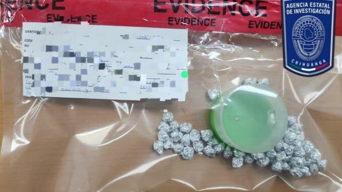 Arrestan a tres personas y aseguran 67 envoltorios de heroína con cateo en la colonia San Jorge