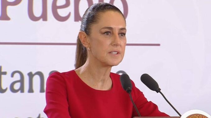 Sheinbaum defiende la no intervención y termina protegiendo a Maduro