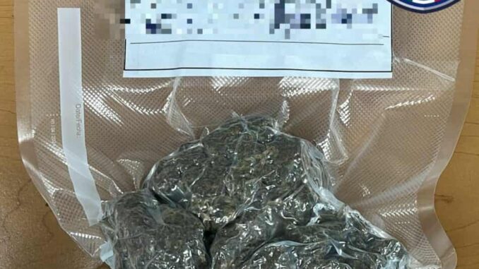 Detiene AEI a tres personas en flagrancia por delitos contra la salud