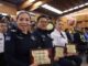 Reconocen a tres policías municipales como empleados del año