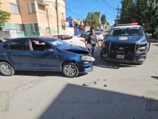 Patrulla choca durante operativo en Infonavit Nacional; detienen a dos intoxicados con arma falsa
