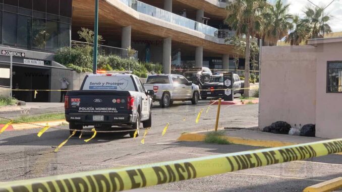Hombre pierde la vida al caer de edificio del periférico de la Juventud