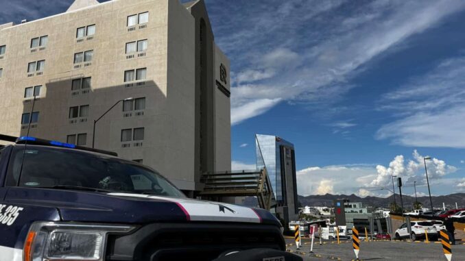 Identifican al policía estatal y la mujer fallecidos en Hotel Don Rubén