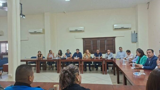 Participa Fiscalía de Distrito Zona Centro en Mesa de Seguridad efectuada en Secundaria 52 de Delicias