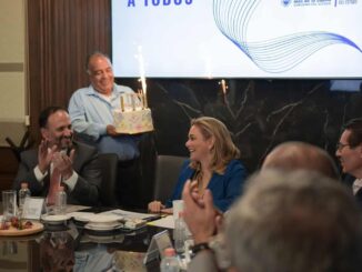 Festeja Gabinete Estatal a la gobernadora Maru Campos por su cumpleaños