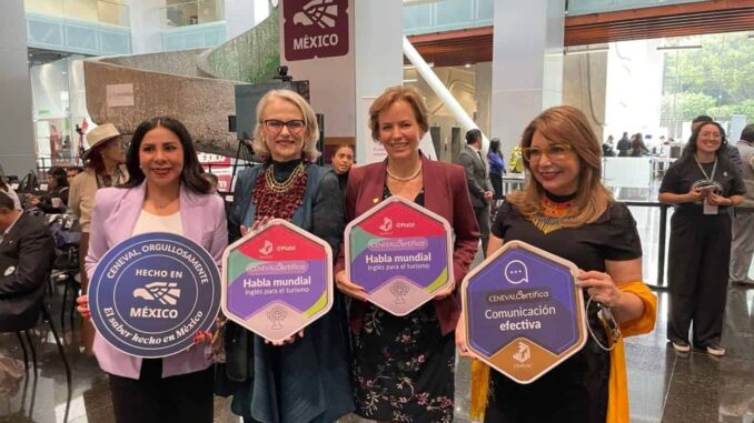 Ceneval y Platzi lanzan en México tres microcredenciales en inglés