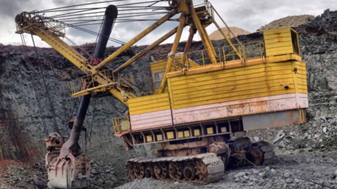 Sheinbaum descarta nuevas concesiones mineras y afirma que más de 200 regresarán al Estado