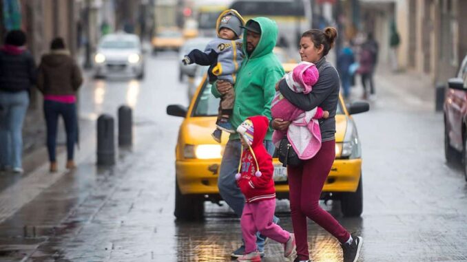 ¿Dónde se esperan lluvias y fuertes vientos?