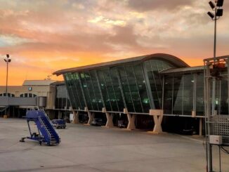 Suspensión de vuelos en Aeropuerto de El Paso, Texas, por «incursión de drones de un cártel»