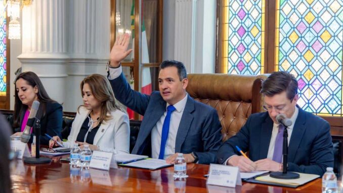 Presenta alcalde Marco Bonilla iniciativa para endurecer penas por crueldad contra los animales en Chihuahua