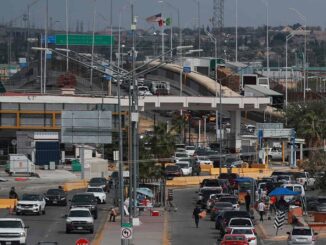 Ciudad Juárez desconcertada tras el cierre temporal del aeropuerto de El Paso (EE.UU.)