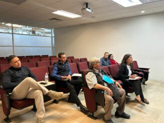 Se reúne FGE Zona Sur con Asociación Civil para abordar el maltrato animal en Parral