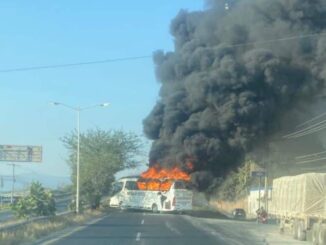 Se registran narcobloqueos en Jalisco; Gabinete de Seguridad confirma operativo en la zona