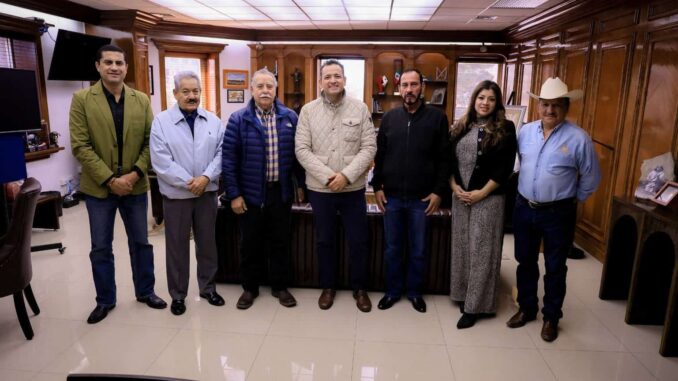 Recibe Marco Bonilla reconocimiento de campesinos CNC por apoyo al sector rural