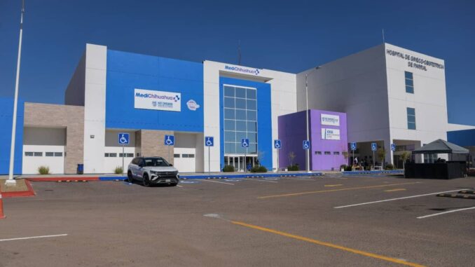 Maru Campos entrega el Hospital de Gineco-Obstetricia en Parral en beneficio de 16 municipios de la región