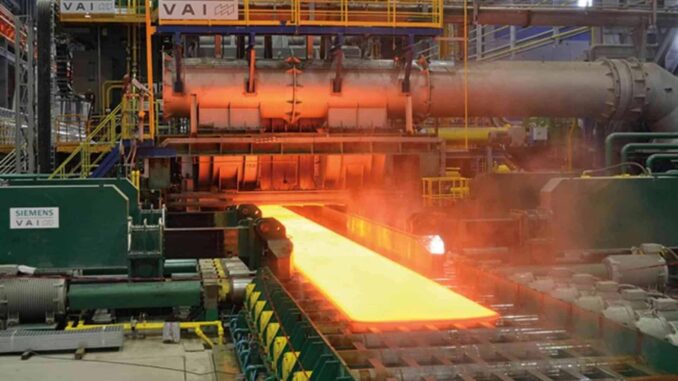 Jueza frena subasta de la empresa de acero Altos Hornos de México y pospone su venta