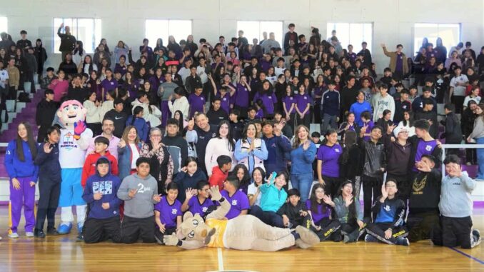 Entrega Marco Bonilla mejoras de espacios y deporte para estudiantes de secundaria Benito Juárez