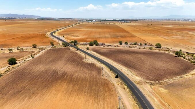 Rehabilita SCOP 56.8 kilómetros de la carretera Cuauhtémoc–Carichí