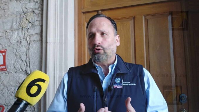 Abandono de diputada de Morena en comparecencia provoca críticas por “indignación selectiva”, señala Santiago de la Peña