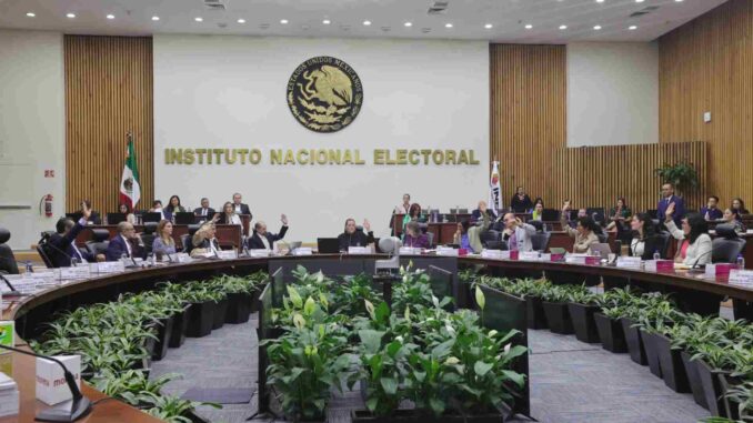 INE renueva credencial para votar con identidad de género y diversidad