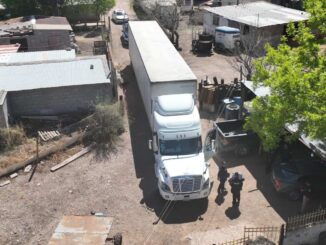 Recuperan tractocamión y caja remolque con reporte de robo en Rancho de Enmedio