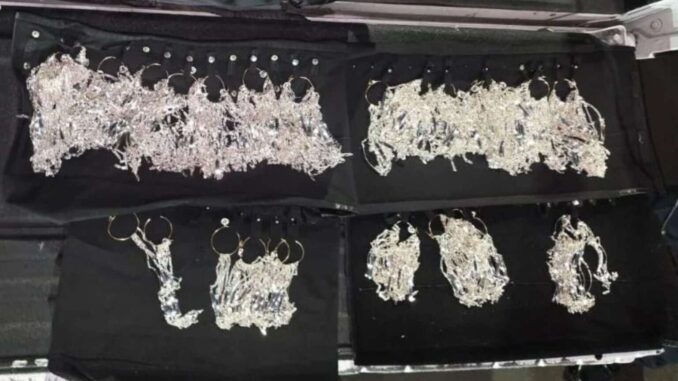 Detienen a cuatro colombianos por robo de 739 piezas de joyería en la alcaldía Benito Juárez