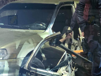 Conductora provoca choque contra tráiler en carretera Chihuahua–Aldama