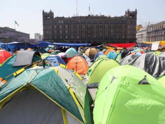 Maestros de la CNTE levantan el paro de 72 horas sin lograr acuerdos con el gobierno