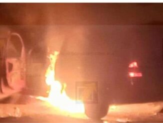 Localizan vehículo incendiado con dos cuerpos calcinados en la colonia Crucero