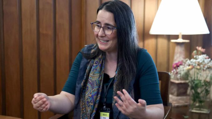 AI alerta de deterioro del tejido social por leyes anti-ONG en 6 países de Latinoamérica