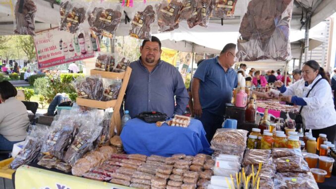 Invita SDR a productores agroindustriales a participar en la elaboración de un recetario de platillos chihuahuenses