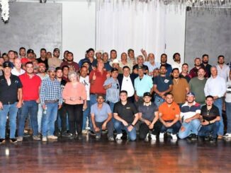 Dialoga Fiscal César Jáuregui con comerciantes de autopartes sobre seguridad y procuración de justicia