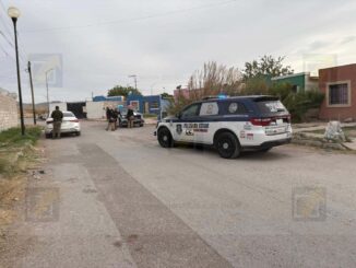 Hallan pala con rastros de sangre en vivienda de Punta Oriente; investigan posible vínculo con homicidio