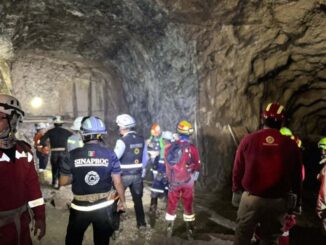 Activan bomba para rescate de mineros atrapados en Sinaloa