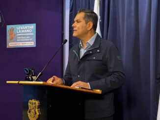 Dan de baja a policía estatal tras disparos fuera de bar que dejaron a una mujer herida