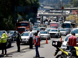 Bloqueos agravan riesgos para operadores y mercancías, advierte la Canacar