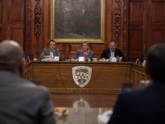 Maru Campos recibe en Palacio de Gobierno a diputados del Congreso del Estado