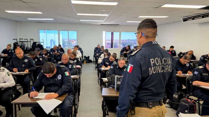 Evalúan a más de 400 policías municipales