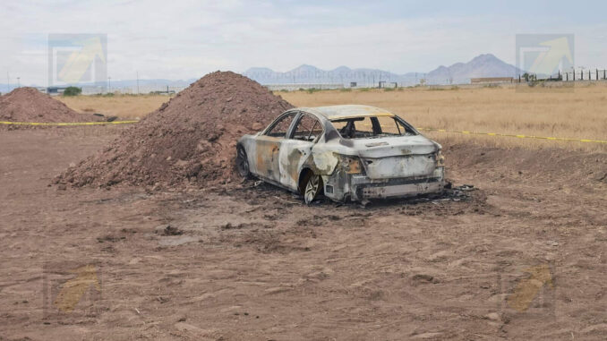 Localizan vehículo calcinado vinculado a hombre sin vida en el Centro