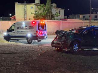 Conductores provocan choque en Praderas del Sur ; uno ebrio