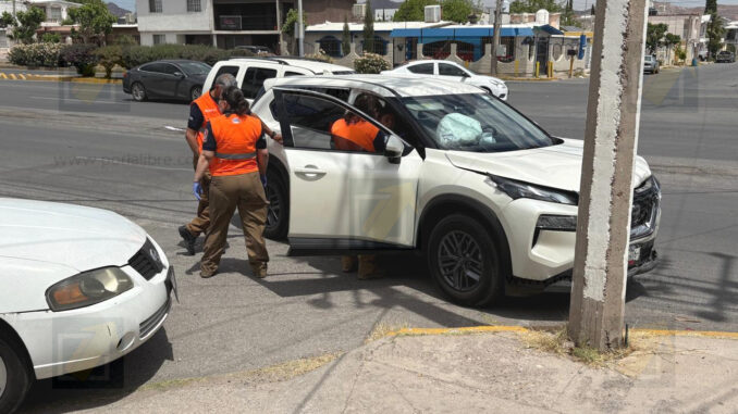 Choque en cruce de Ortiz Mena deja tres personas lesionadas