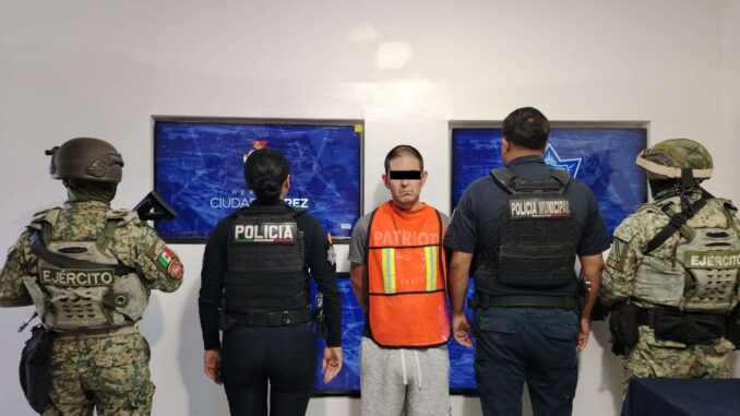 Lo arrestan con una arma larga y cristal