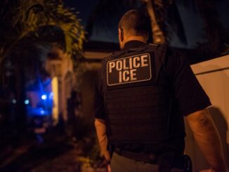 Renuncia Todd Lyons, jefe interino del ICE y supervisor del plan de deportación masiva de Trump