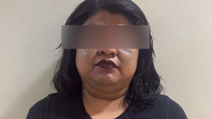 Arrestan en flagrancia a mujer en posesión de más de medio kilo de mariguana